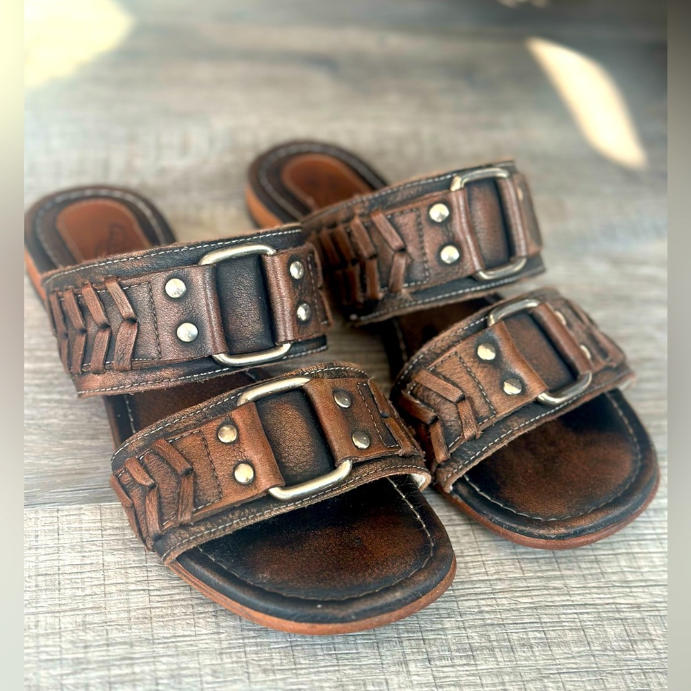 Freebird Sage Sandals